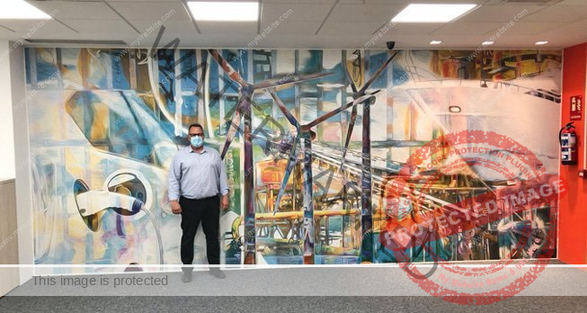 Following her visit to the company’s new Spanish offices, Bender’s Head of Division Marketing & Communication, Annemarie, commented in the company’s internal blog:  “Just wanted to share this great picture from my trip to Bender Iberia last week. I am still impressed from the “Bender Wall” shown on the picture. Thank you to the Spanish team and the artist, Artusnow.”